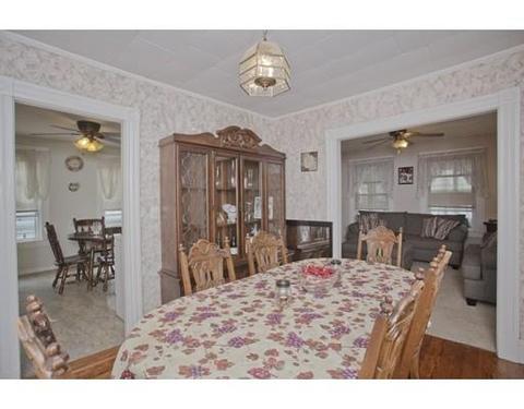 27 Governor St, Springfield, MA 01104 photo 5