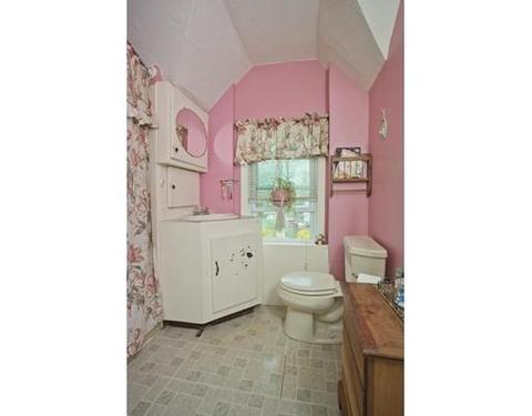 27 Governor St, Springfield, MA 01104 photo 11