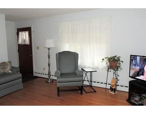 52 Carnavon Cir, Springfield, MA 01109 photo 3