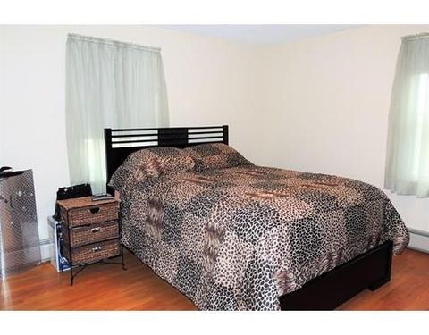 52 Carnavon Cir, Springfield, MA 01109 photo 11
