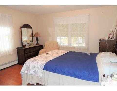 52 Carnavon Cir, Springfield, MA 01109 photo 9