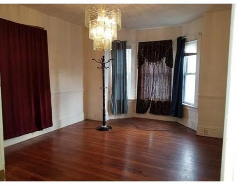 9 Brimblecom St, Lynn, MA 01905 photo 5