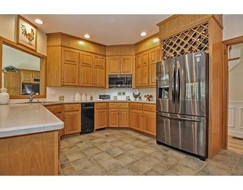 8 River Bend Rd, Upton, MA 01568 photo 5