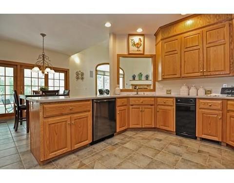 8 River Bend Rd, Upton, MA 01568 photo 6
