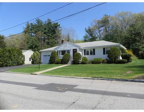 7 Marion Ave, Andover, MA 01810 photo 3