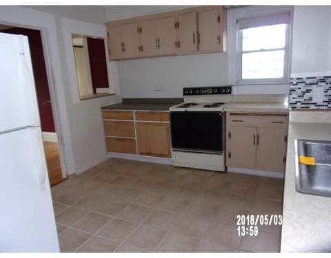 93 Boyd St, Worcester, MA 01606 photo 8