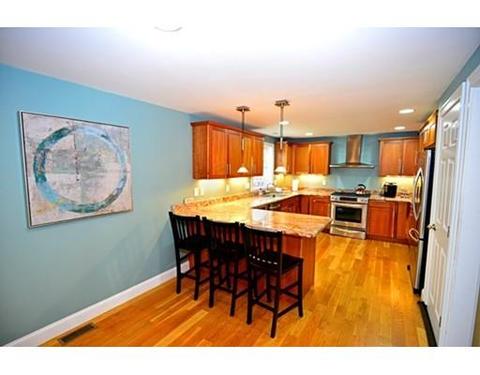 124 Forest St, Worcester, MA 01609 photo 3