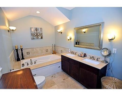 124 Forest St, Worcester, MA 01609 photo 22