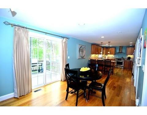 124 Forest St, Worcester, MA 01609 photo 4