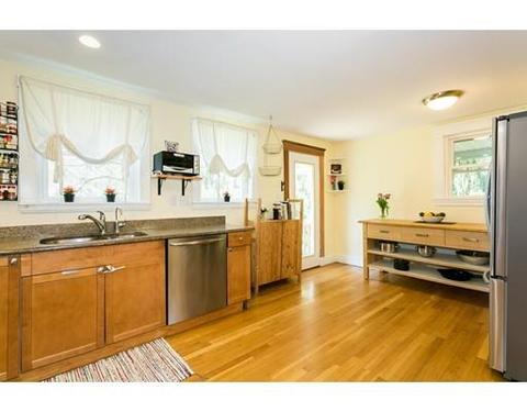 17 Alder Brook Ln, Needham, MA 02492 photo 4