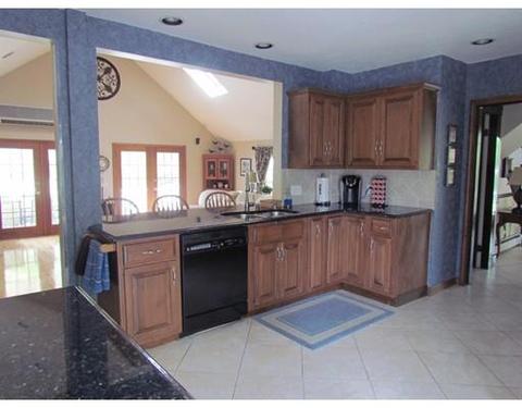16 Devon Rd, Leominster, MA 01453 photo 9