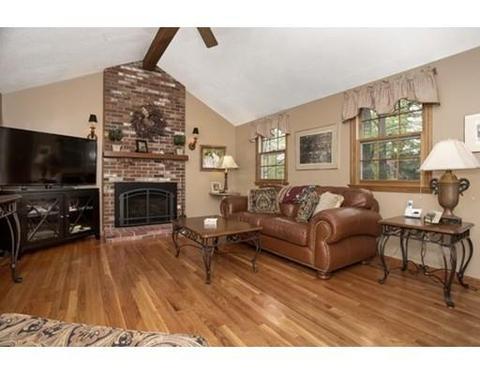 28 Davis Ln, Reading, MA 01867 photo 15