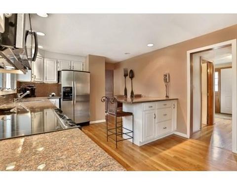 28 Davis Ln, Reading, MA 01867 photo 11
