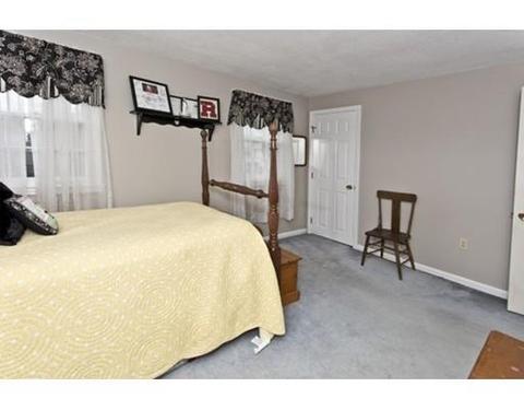 28 Davis Ln, Reading, MA 01867 photo 24