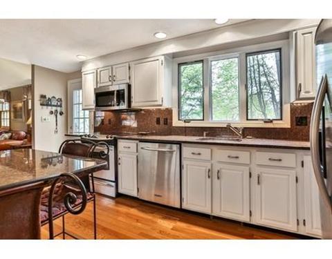 28 Davis Ln, Reading, MA 01867 photo 8