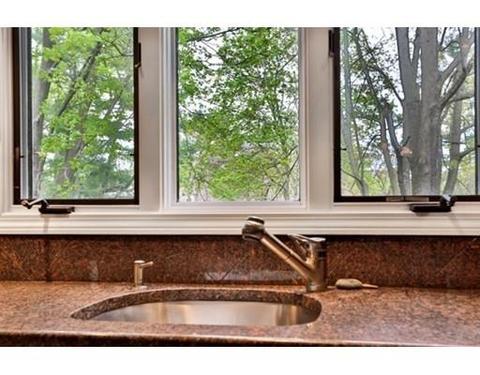 28 Davis Ln, Reading, MA 01867 photo 9