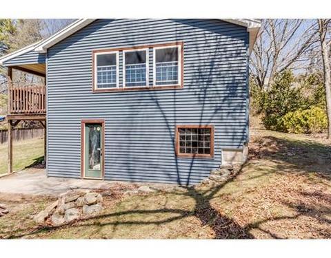 4 Browns Brook Rd, Webster, MA 01570 photo 3