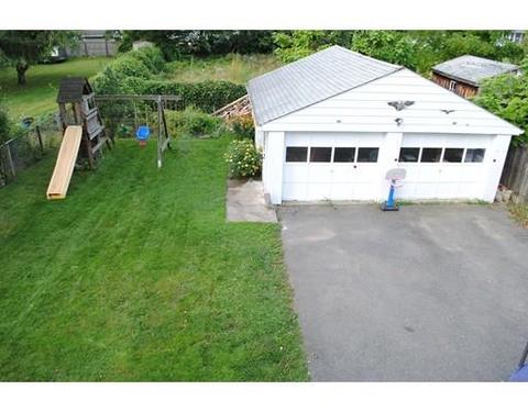 17 Kosciusko St, Springfield, MA 01151 photo 4