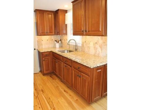 55 Gillette Cir, Springfield, MA 01118 photo 3