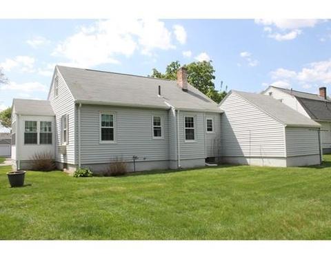 55 Gillette Cir, Springfield, MA 01118 photo 27