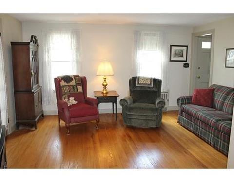 55 Gillette Cir, Springfield, MA 01118 photo 10