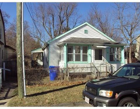 20 Curtis St, Springfield, MA 01119 photo 2