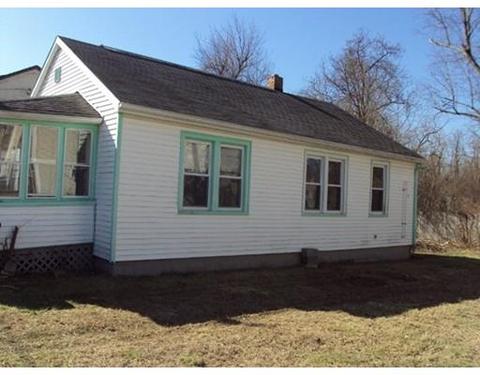20 Curtis St, Springfield, MA 01119 photo 4