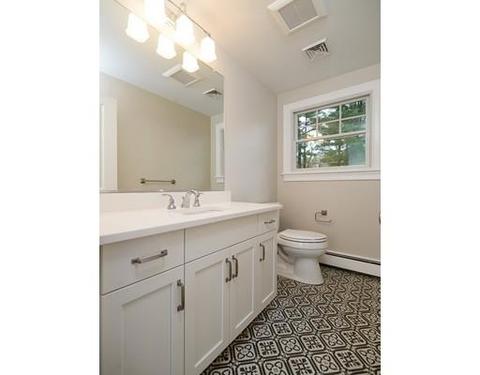 120 Locust Ln, Needham, MA 02492 photo 4