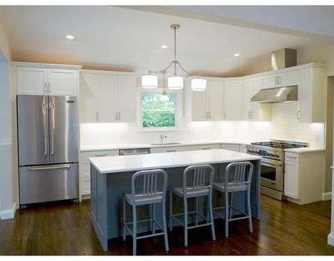 120 Locust Ln, Needham, MA 02492 photo 3