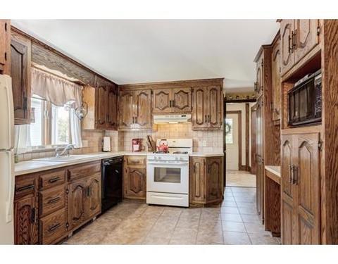 47 Waldo St, Dedham, MA 02026 photo 14