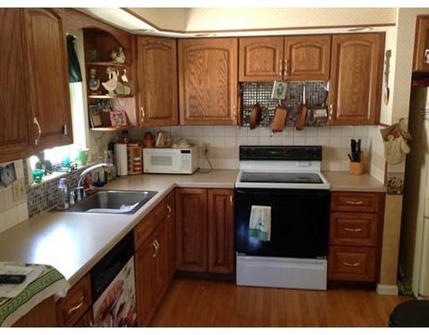 26 Stanley St, Springfield, MA 01104 photo 2