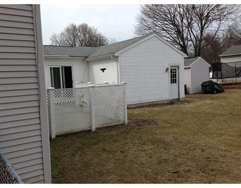 26 Stanley St, Springfield, MA 01104 photo 6