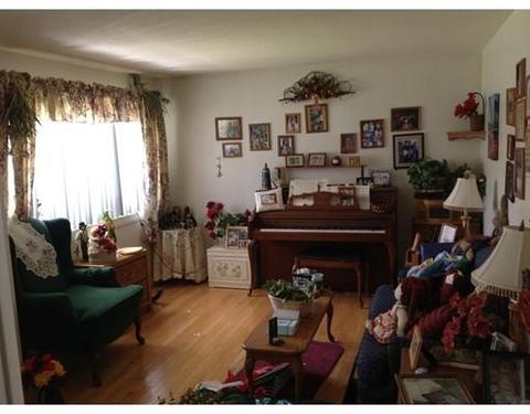 26 Stanley St, Springfield, MA 01104 photo 4