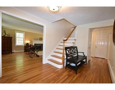37 Rolling Ln, Dover, MA 02030 photo 3