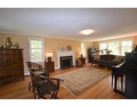 37 Rolling Ln, Dover, MA 02030 photo 4
