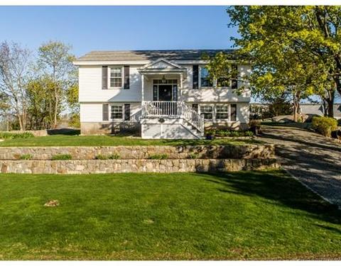 8 Beach Rd, Gloucester, MA 01930 photo 3