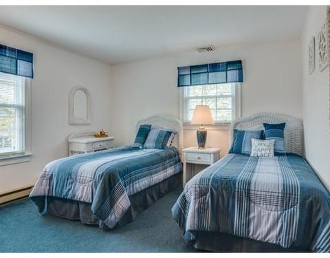 8 Beach Rd, Gloucester, MA 01930 photo 16