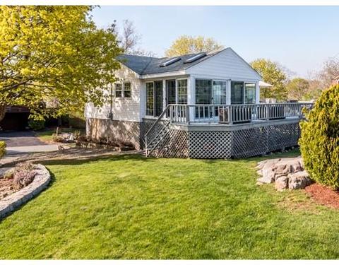 8 Beach Rd, Gloucester, MA 01930 photo 5