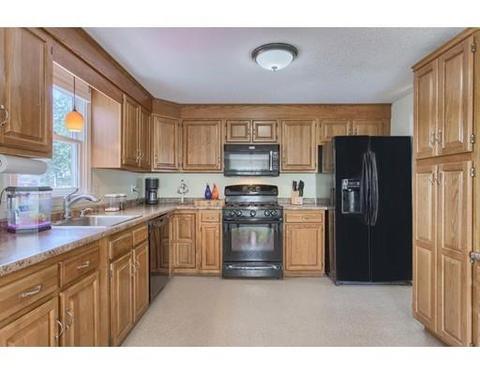 156 Salisbury St, Dracut, MA 01826 photo 8