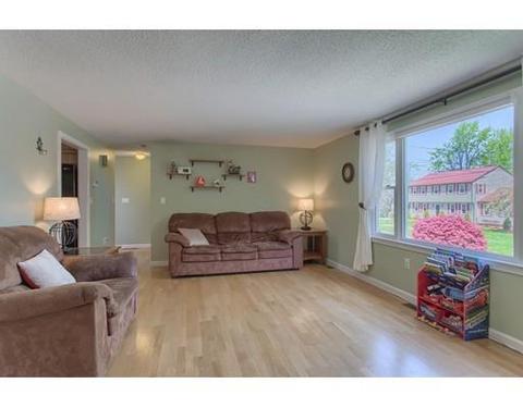 156 Salisbury St, Dracut, MA 01826 photo 10