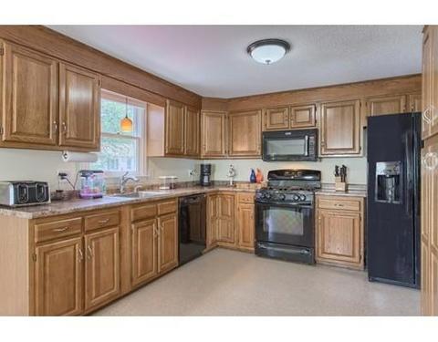 156 Salisbury St, Dracut, MA 01826 photo 7
