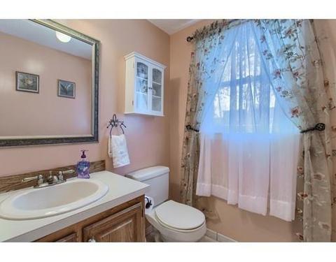 156 Salisbury St, Dracut, MA 01826 photo 17
