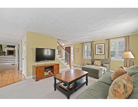 5 Elerton Ln, Danvers, MA 01923 photo 9