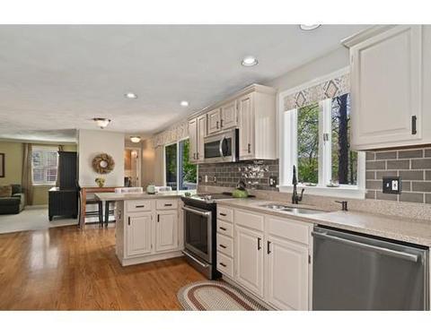 5 Elerton Ln, Danvers, MA 01923 photo 4