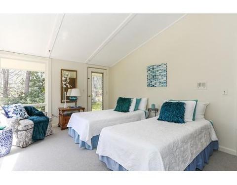 160 Hillside Dr, Barnstable, MA 02630 photo 17
