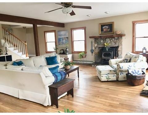 19 Temple Pl, Fairhaven, MA 02719 photo 2