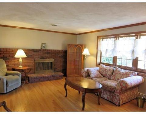 52 Anthony Ln, Dedham, MA 02026 photo 9