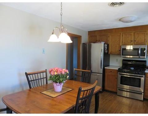 52 Anthony Ln, Dedham, MA 02026 photo 4