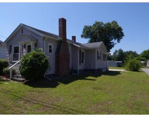 84 Cherryvale St, Chicopee, MA 01020 photo 2
