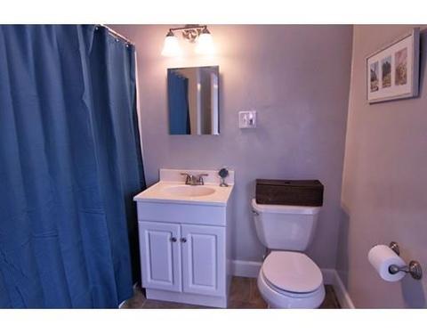 945 Armory St, Springfield, MA 01107 photo 14
